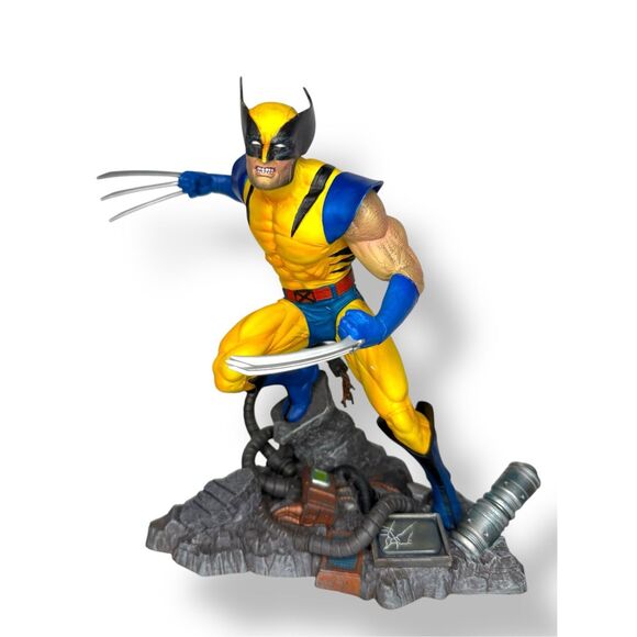 Diamond Select Toys Marvel X-Men Wolverine Figurine PVC Statue Collectible 10”